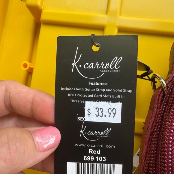 Burgundy Crossbody secure style Bag - Picture 5 of 10